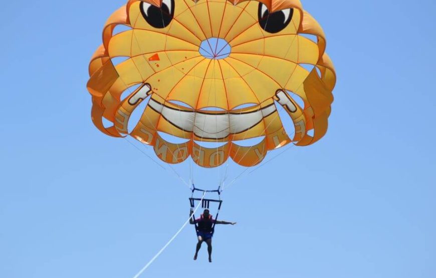 Hurghada parasailing