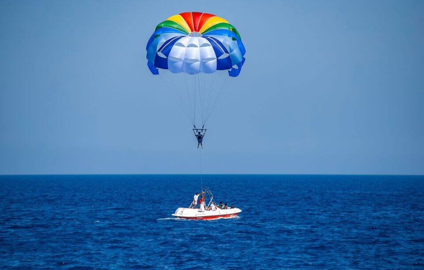Hurghada parasailing