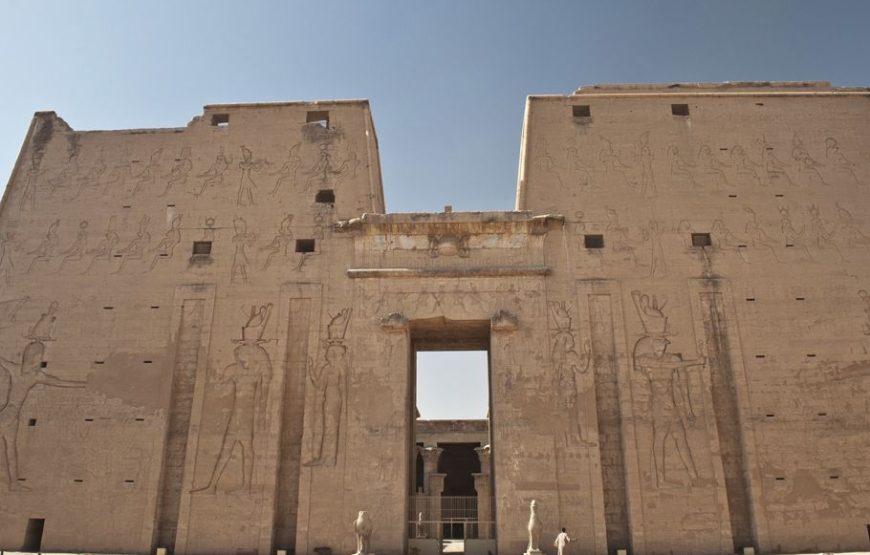 Temples of Edfu and Kom Ombo
